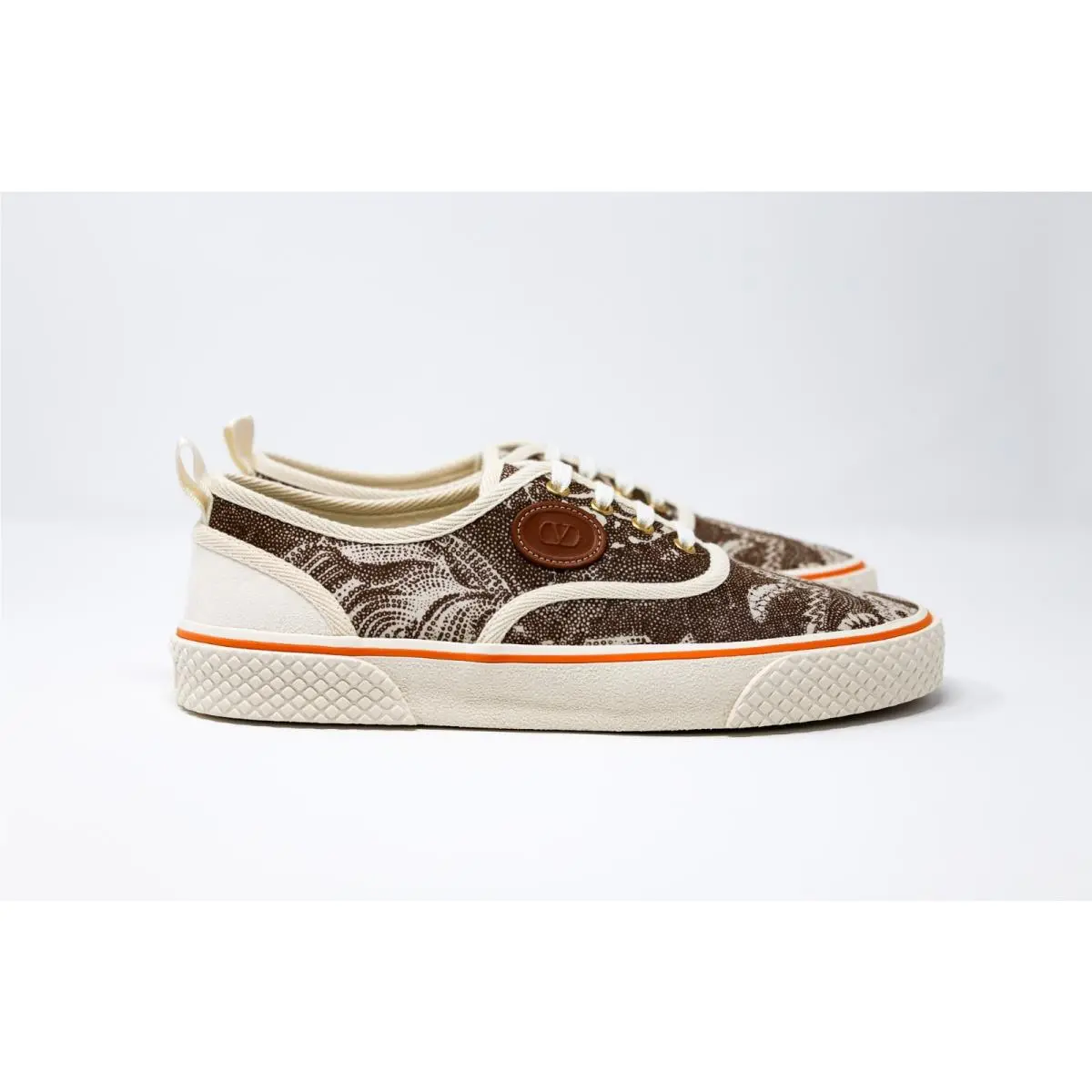 Valentino Garavani Men`s Nojoke Vlogo Low Top Sneakers 11 US / 44 EU