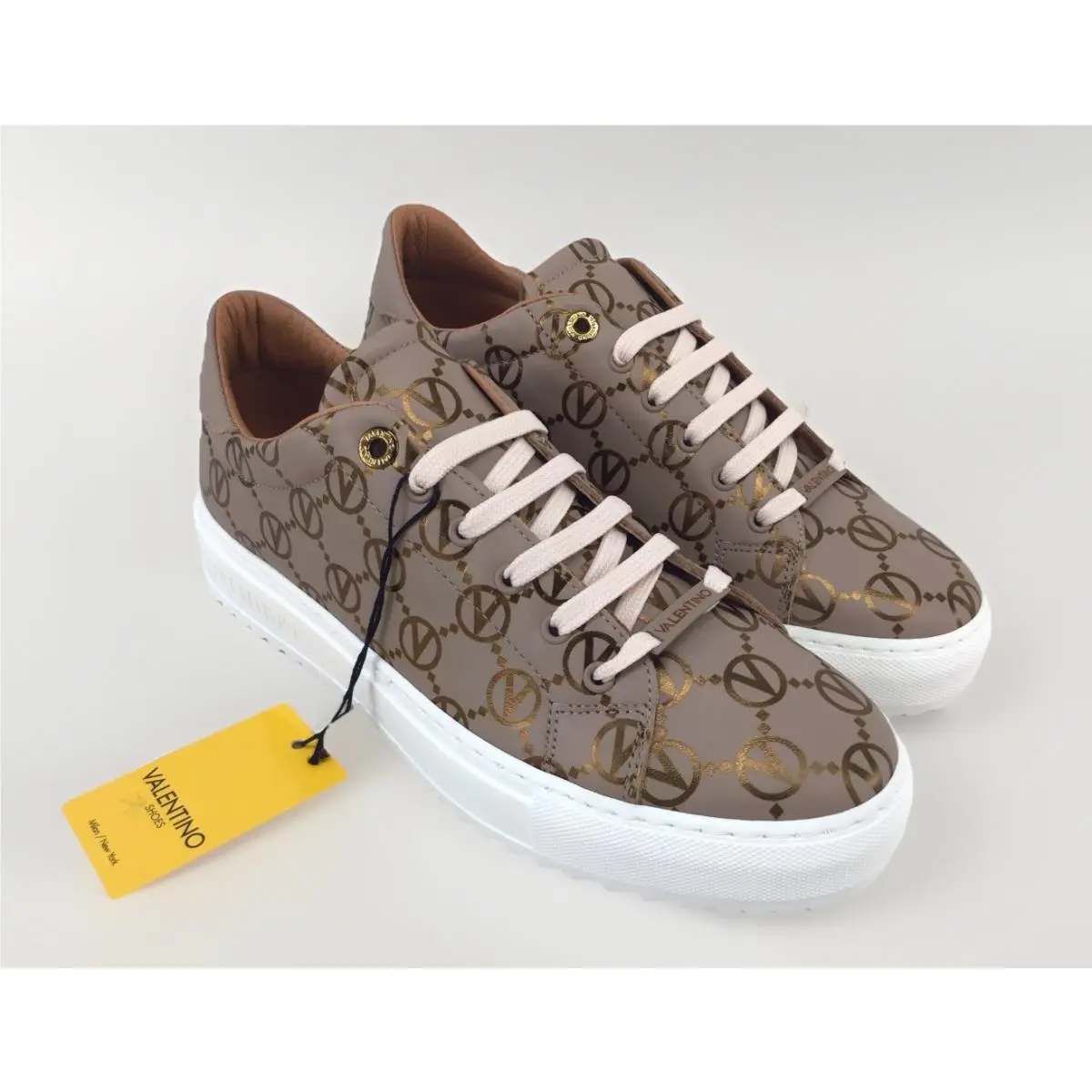 Valentino Mario Beatrice Leather Sneakers Size6 Y383