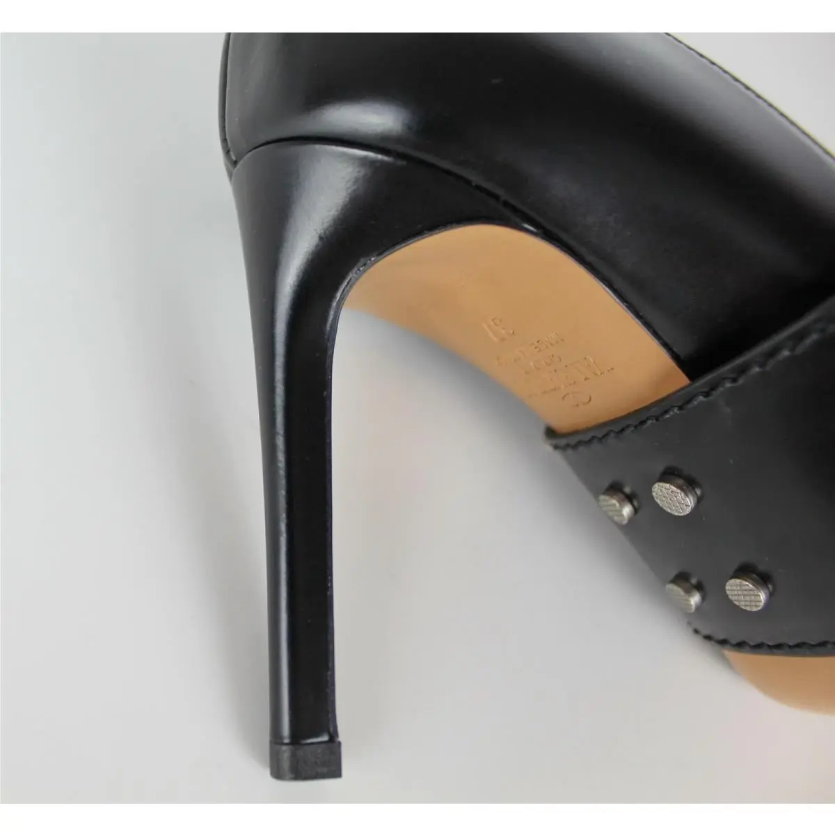 Valentino shoes - Valentino Garavani - Garavani - Black 12
