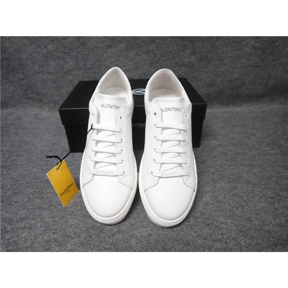 Valentino Hector Italian Leather Sneaker White Men`s Size 8 SS65