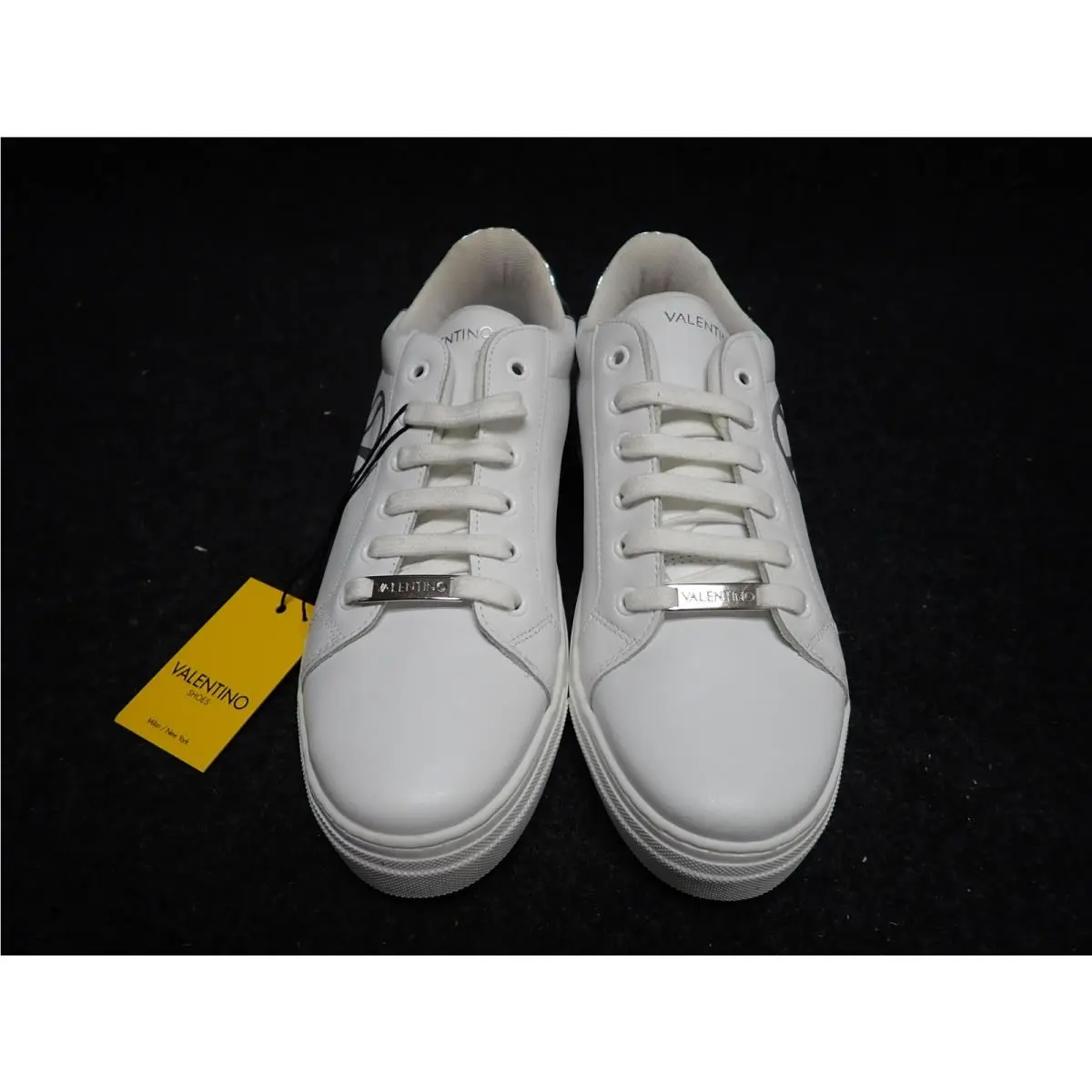 Women`s Valentino Petra Italian Leather Sneakers US10 White Silver BR2