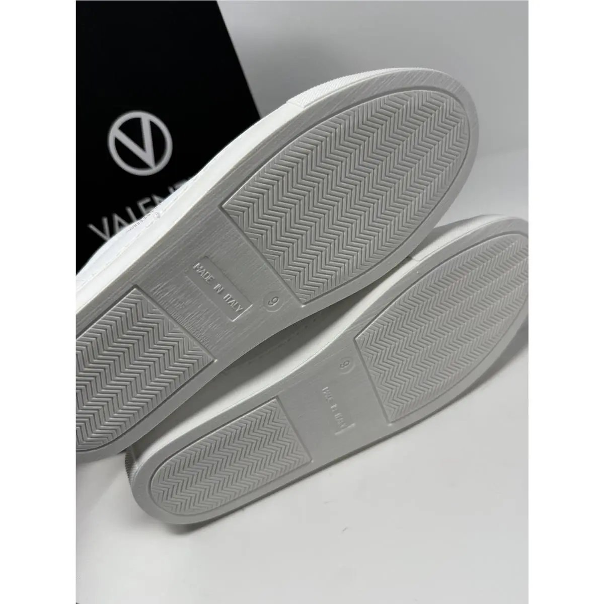 Valentino shoes - NA - White/Red (UPC: 840306282676) 6
