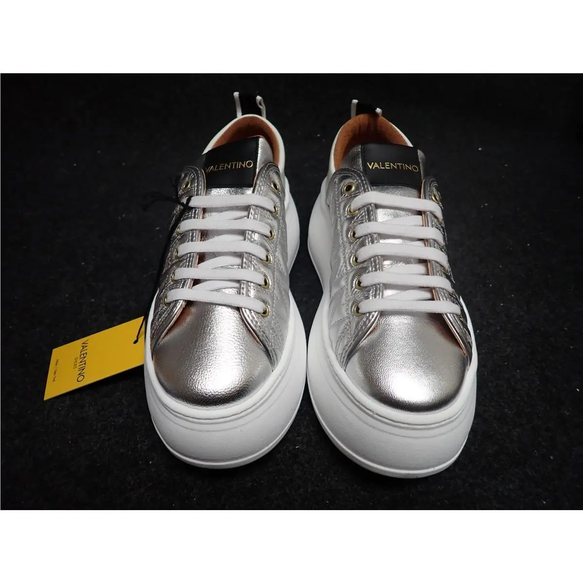 Women`s Valentino Cassiopea Italian Leather Sneakers US8 Silver SS45