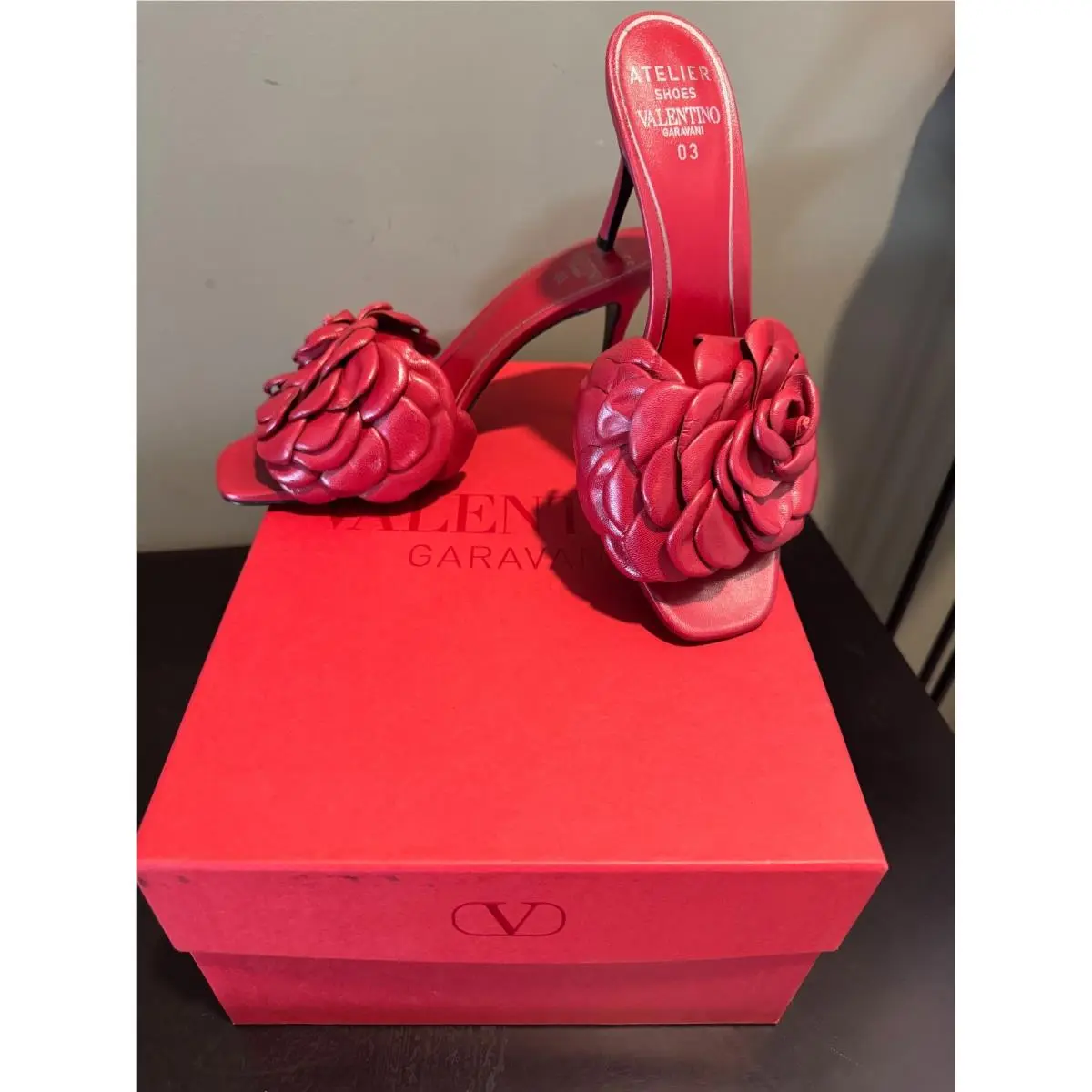 Valentino Garavani Red Floral Leather Open Toe Sandals Shoes Size 7 Mule