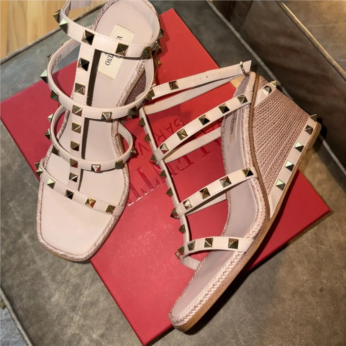 Valentino Garavani “rockstud” Espadrille Wedge Beige Poudre Size 39