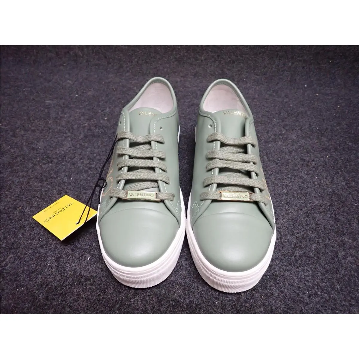 Women`s Valentino Dalia Italian Leather Sneakers US9 Green SS52