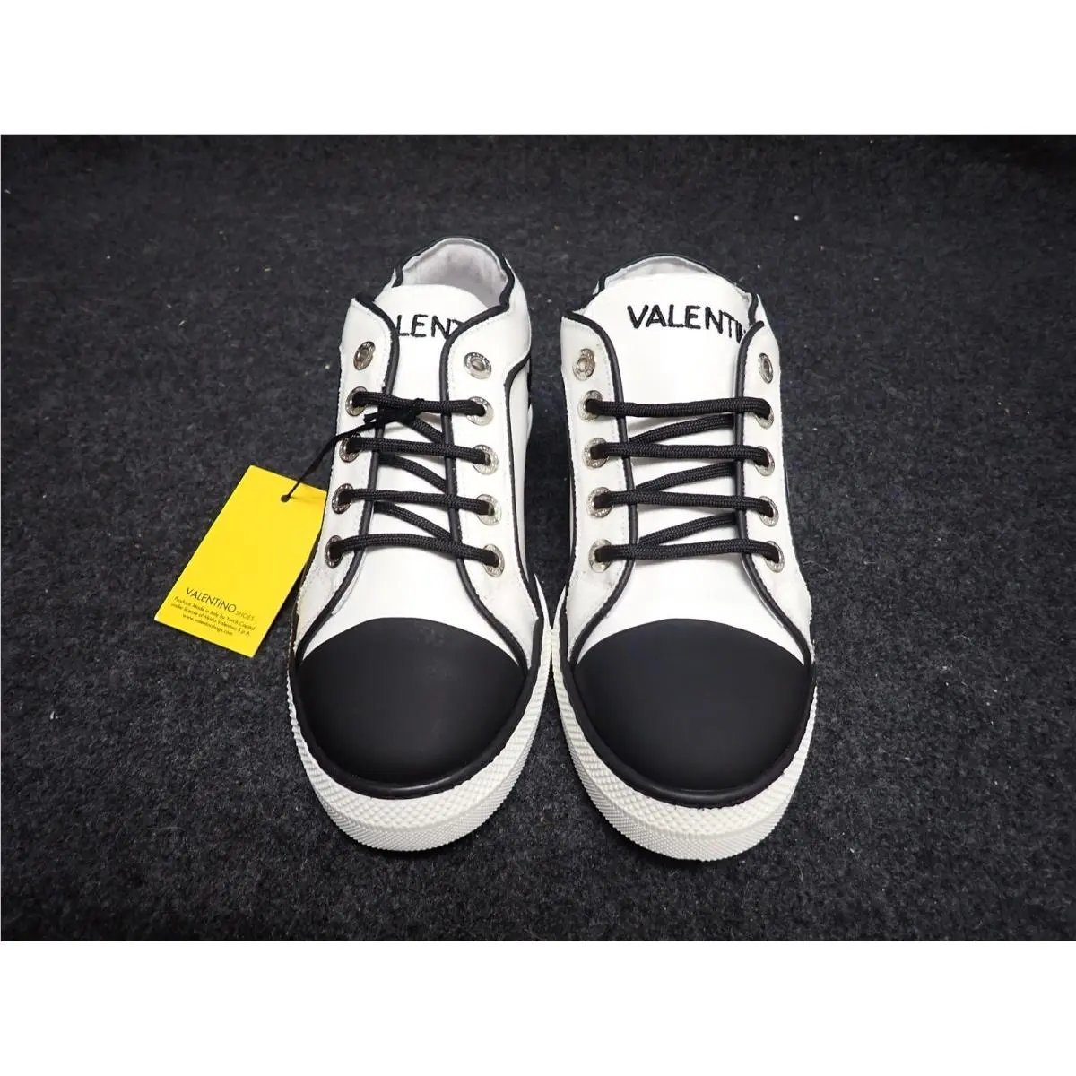 Women`s Valentino Primula Italian Leather Sneakers US6.5 White BR4