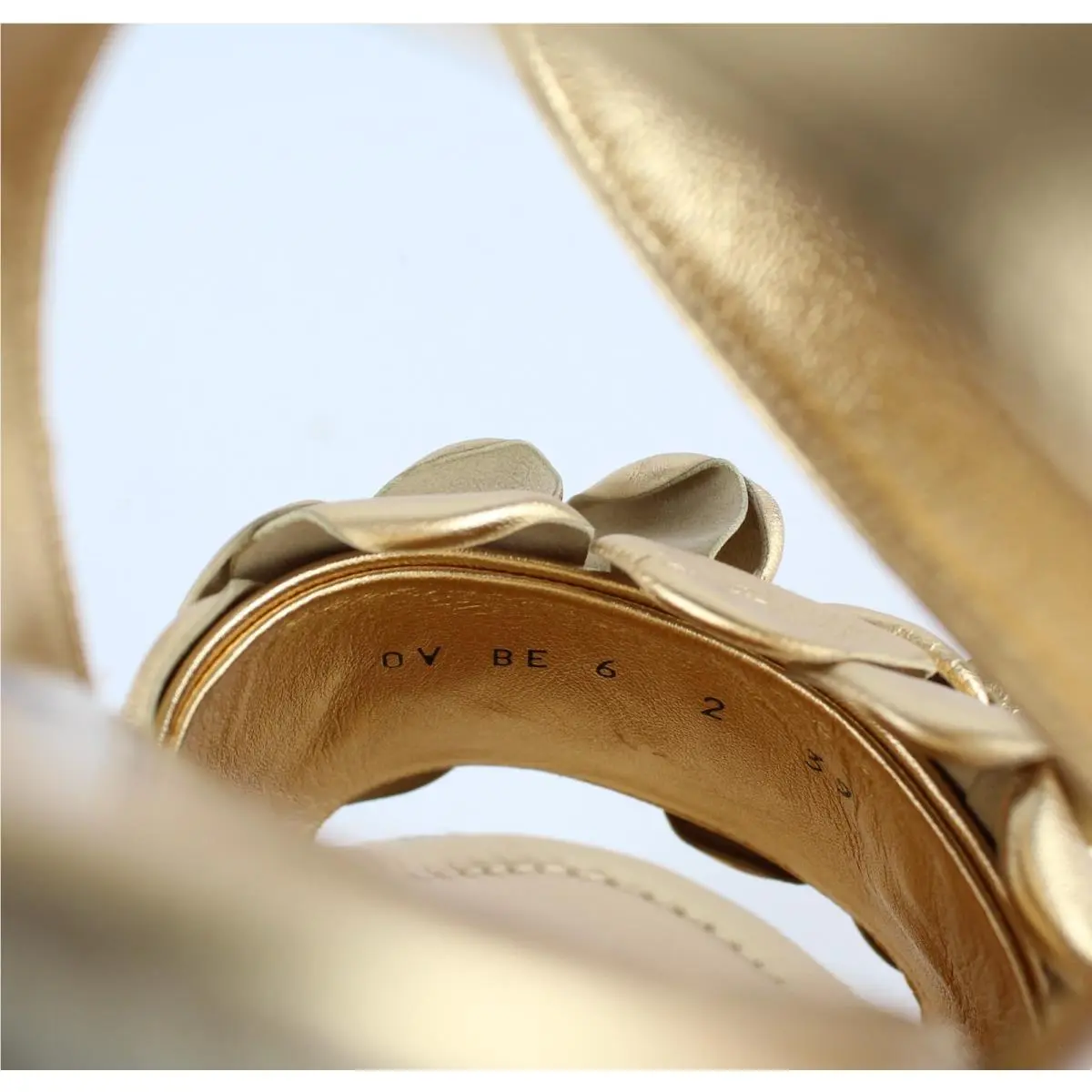 Valentino shoes - Valentino Garavani - Garavani - Antique brass 14