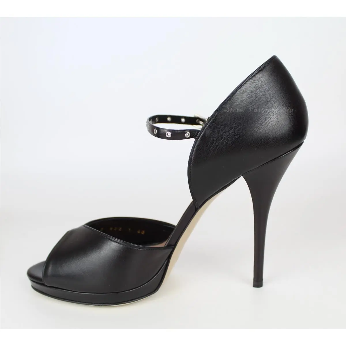 Valentino shoes - Valentino Garavani - Garavani - Black 1
