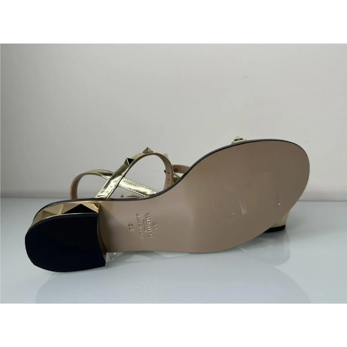 Valentino shoes - Gold (UPC: 8051047117482) 5