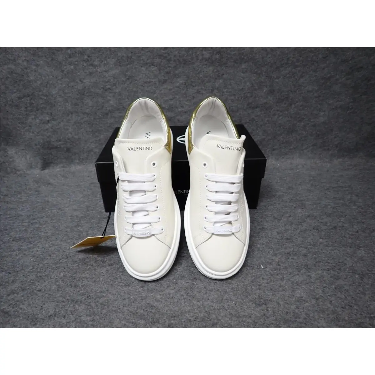 Valentino Fresia Leather Sneaker White Gold Women`s Size 8 SS82
