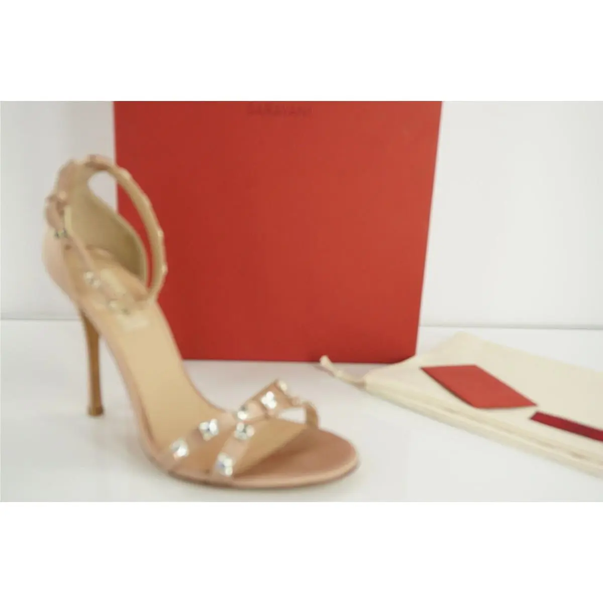 Valentino Garavani Rockstud Glam Poudre Satin City Sandal SZ 38.5