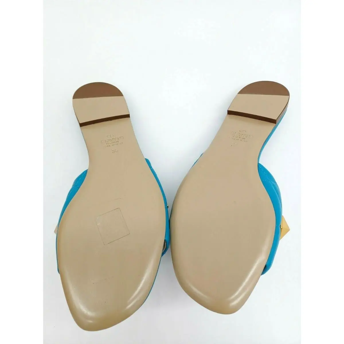 Valentino shoes - Valentino Garavani Roman Stud Matelassé - Sky Blue 5