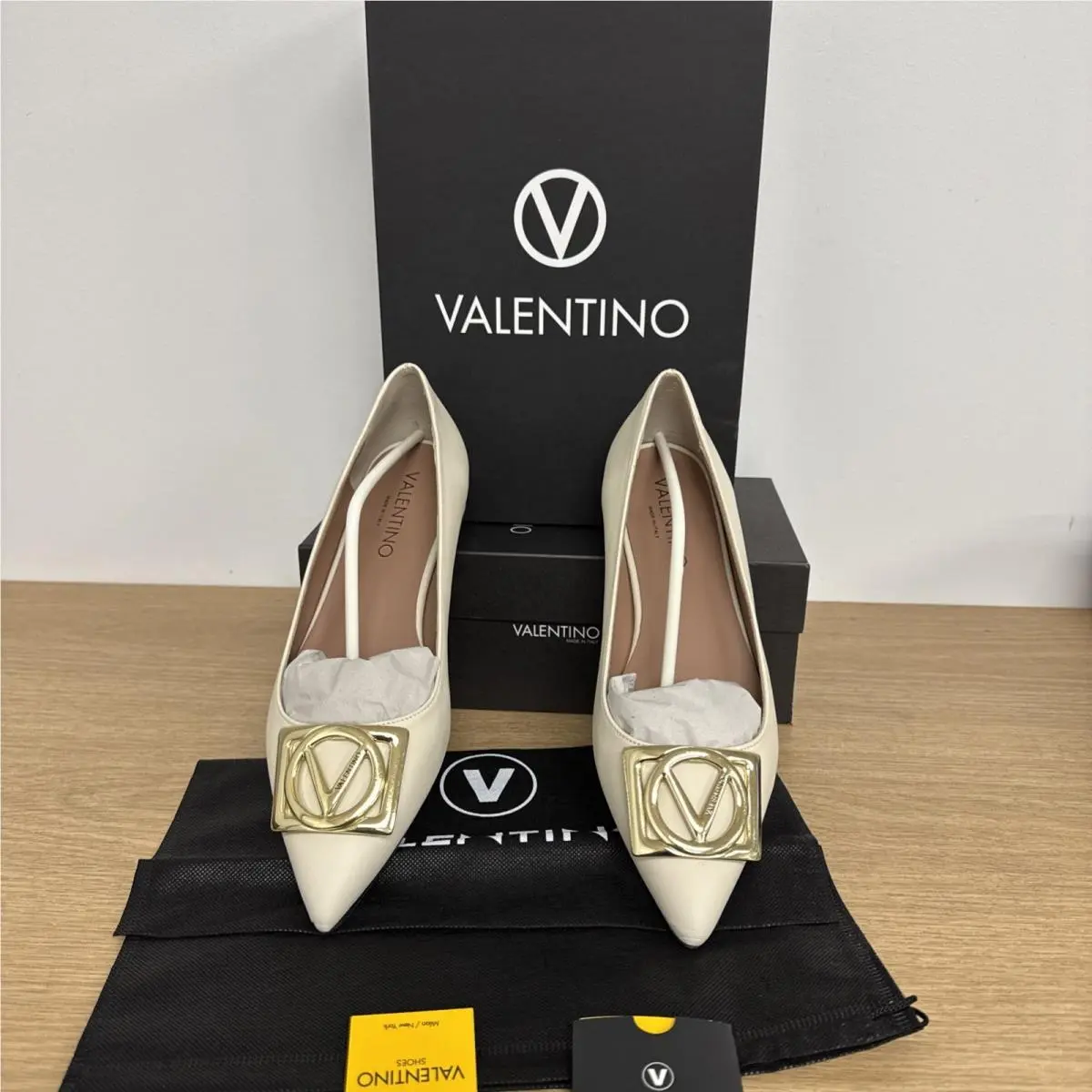 Valentino shoes - Flora Logo Point Toe - Flora Logo Point Toe - Ivory 0
