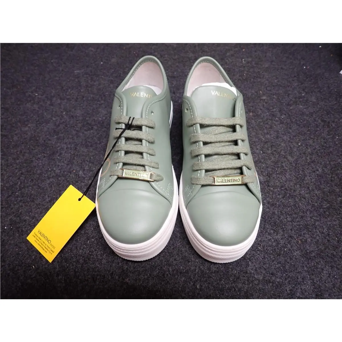 Women`s Valentino Dalia Italian Leather Sneakers US7.5 Green SS57