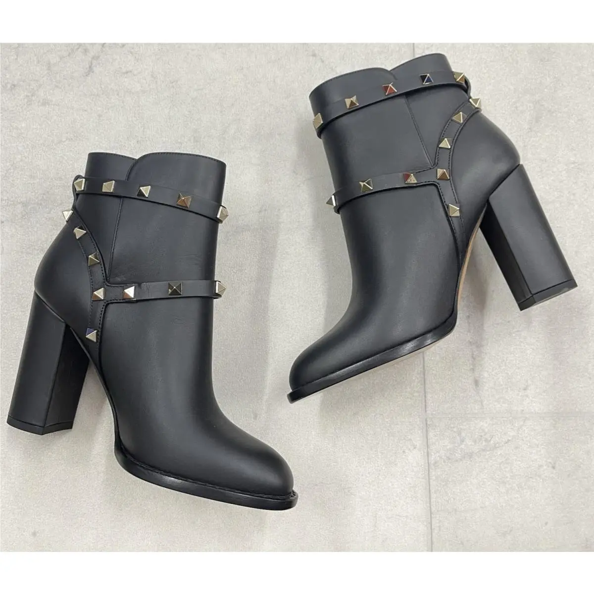 Valentino shoes - Valentino Garavani - Garavani - Black 6