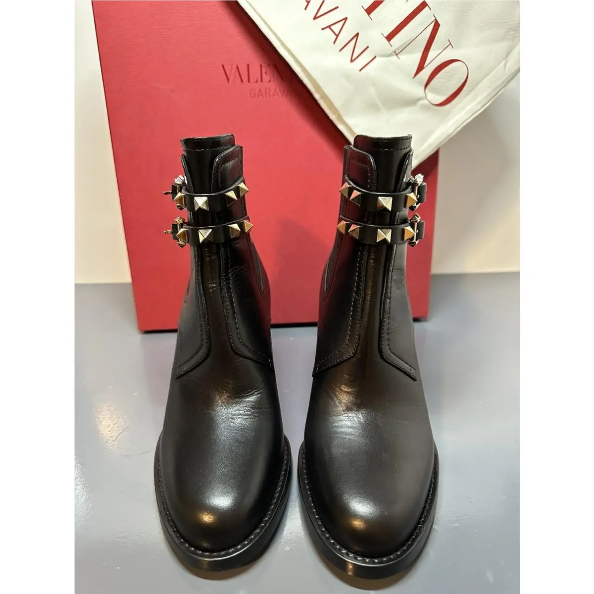 Valentino shoes - Valentino Garavani - Garavani - Black (UPC: 8052962298751) 1