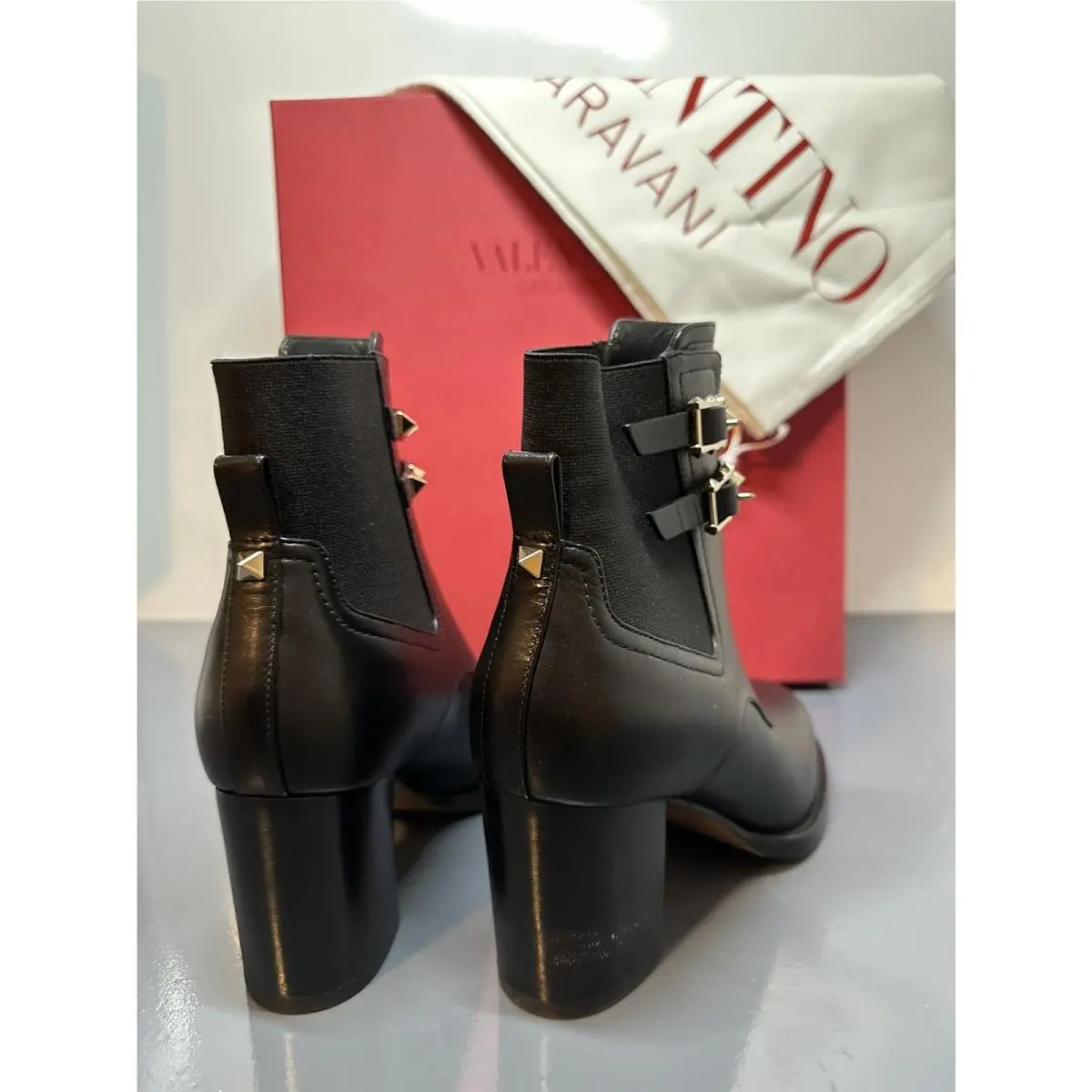 Valentino shoes - Valentino Garavani - Garavani - Black (UPC: 8052962298751) 3