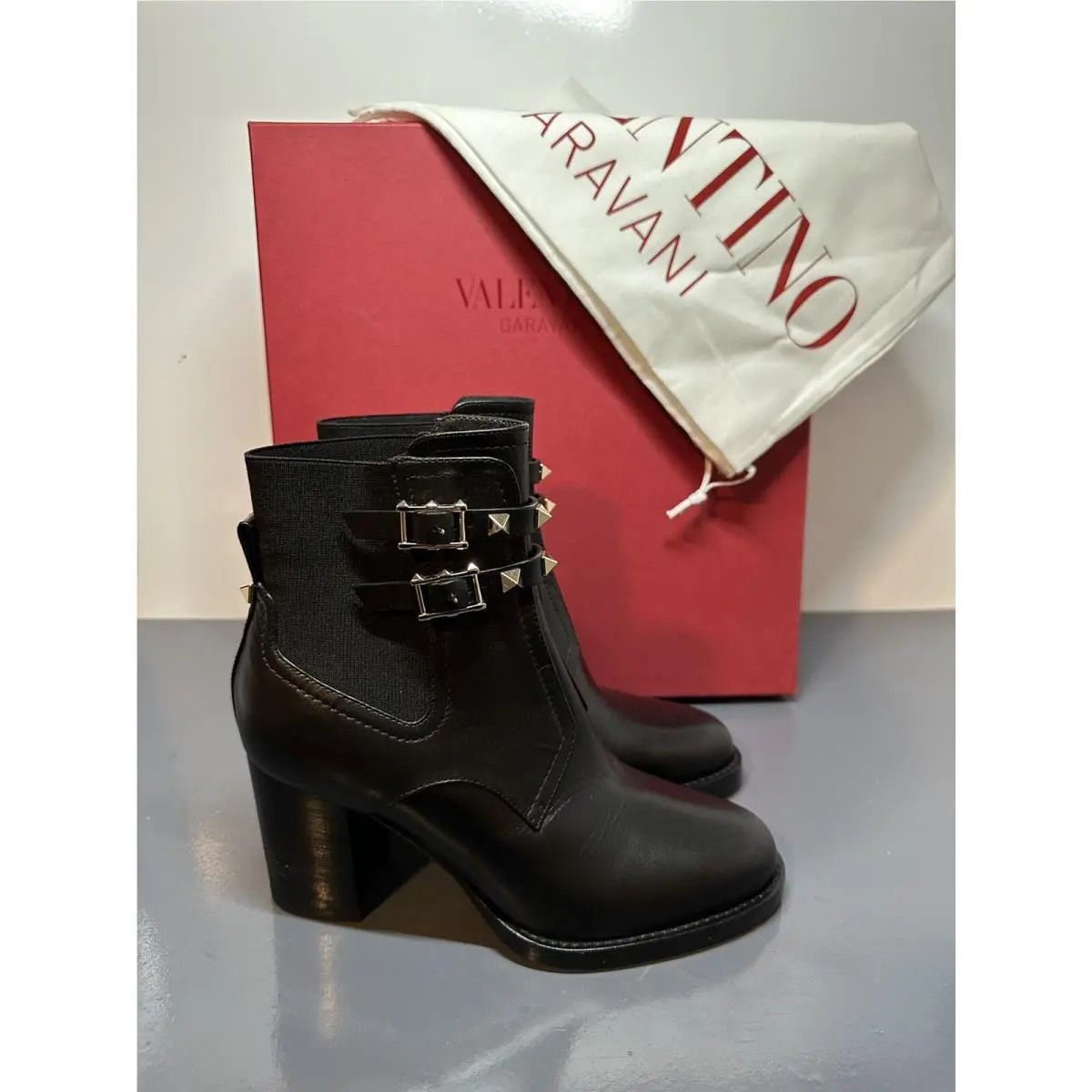 Valentino Garavani Beatle Rockstud Bootie Boots Black Leather 38.5 Eur