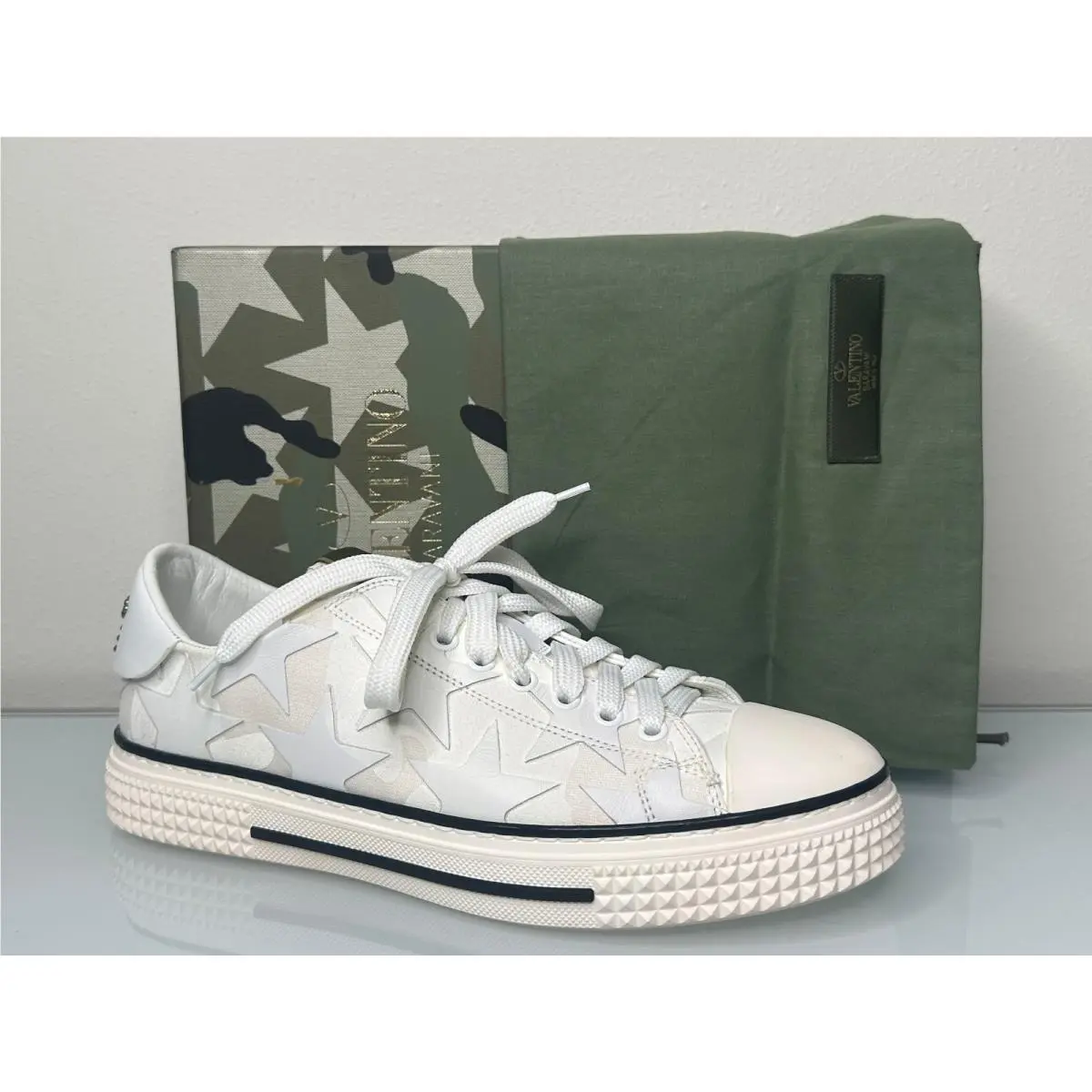 Valentino Garavani Women`s White Leather Star Low Top Sneakers 40.5 EU