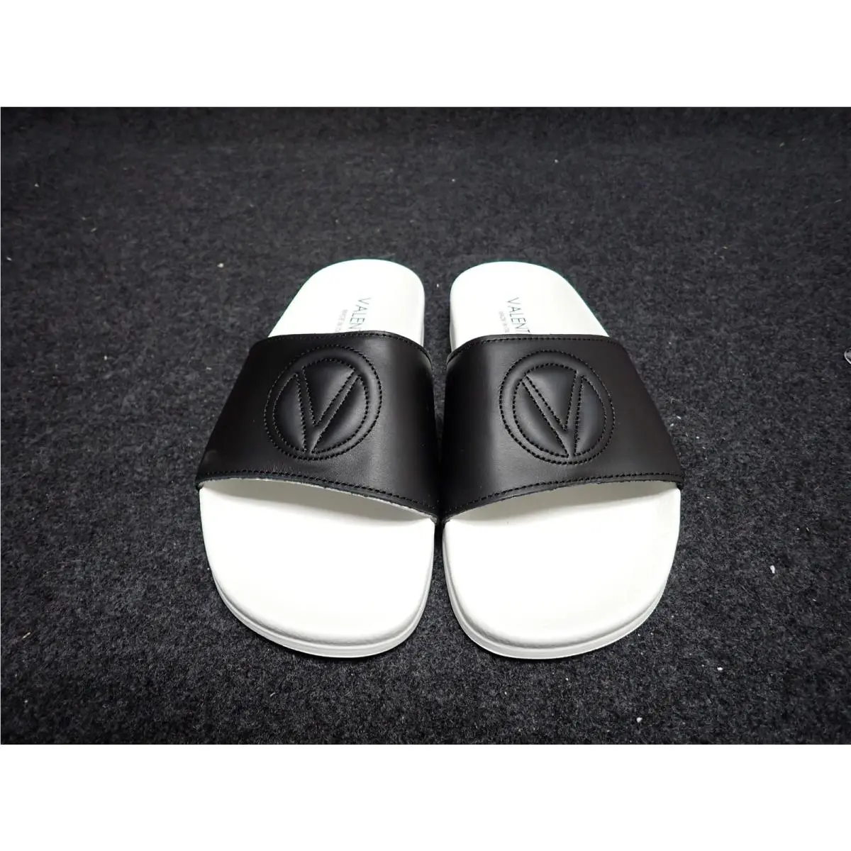 Women`s Valentino Samantha Italian Leather Slide Sandals US8 Black SS33