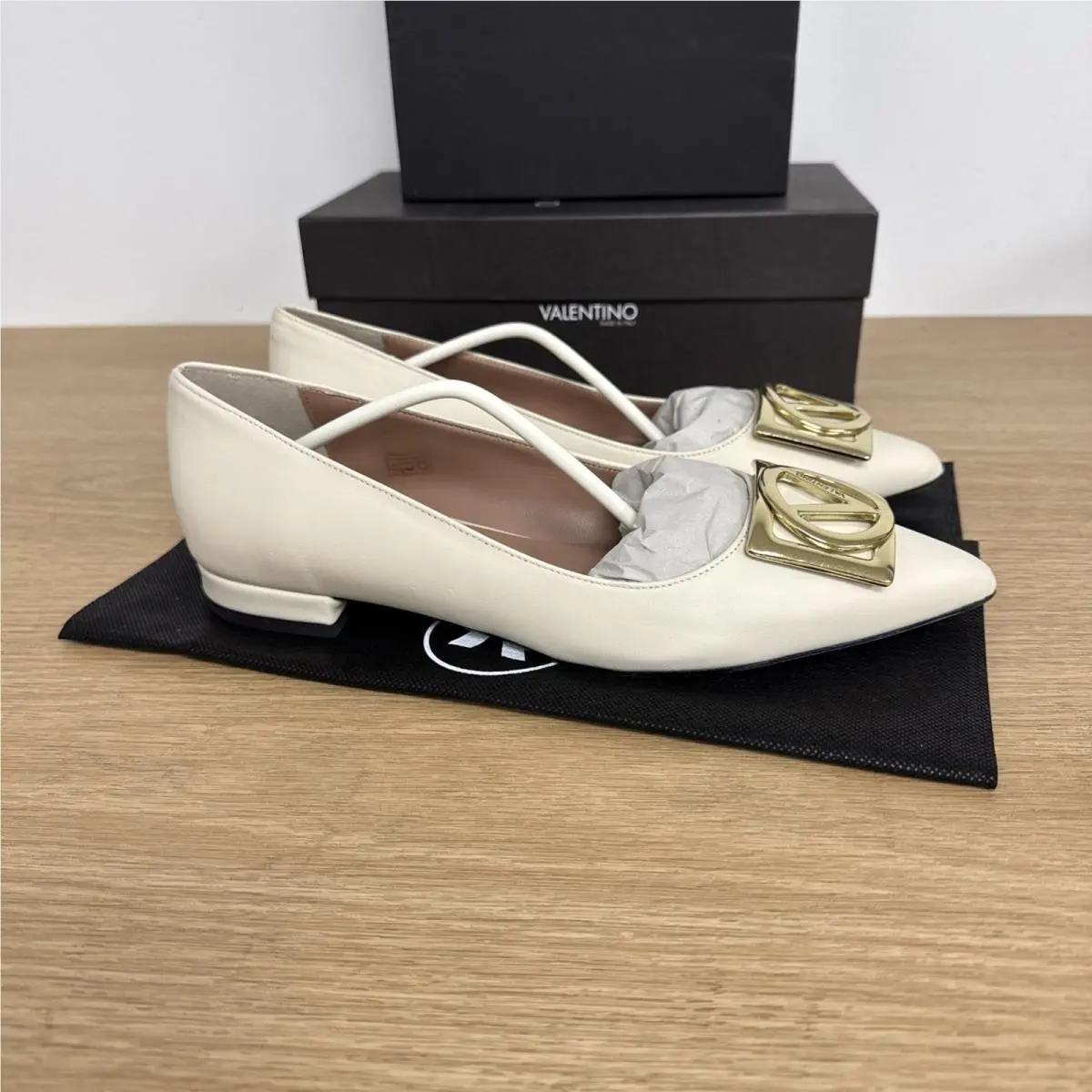 Valentino shoes - Flora Logo Point Toe - Flora Logo Point Toe - Ivory 2