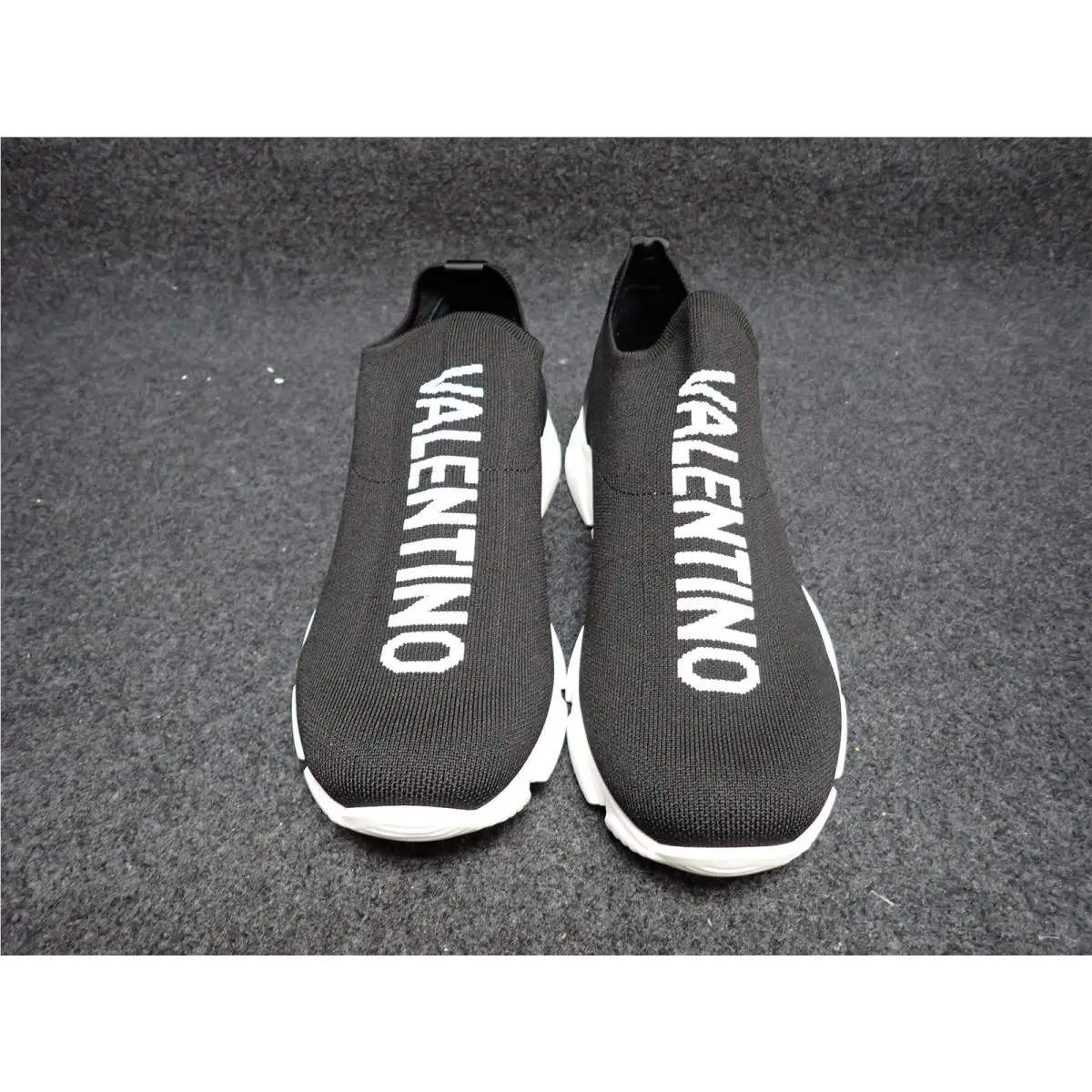 Men`s Valentino Apollo Italian Leather Sneakers US9 Black SS55