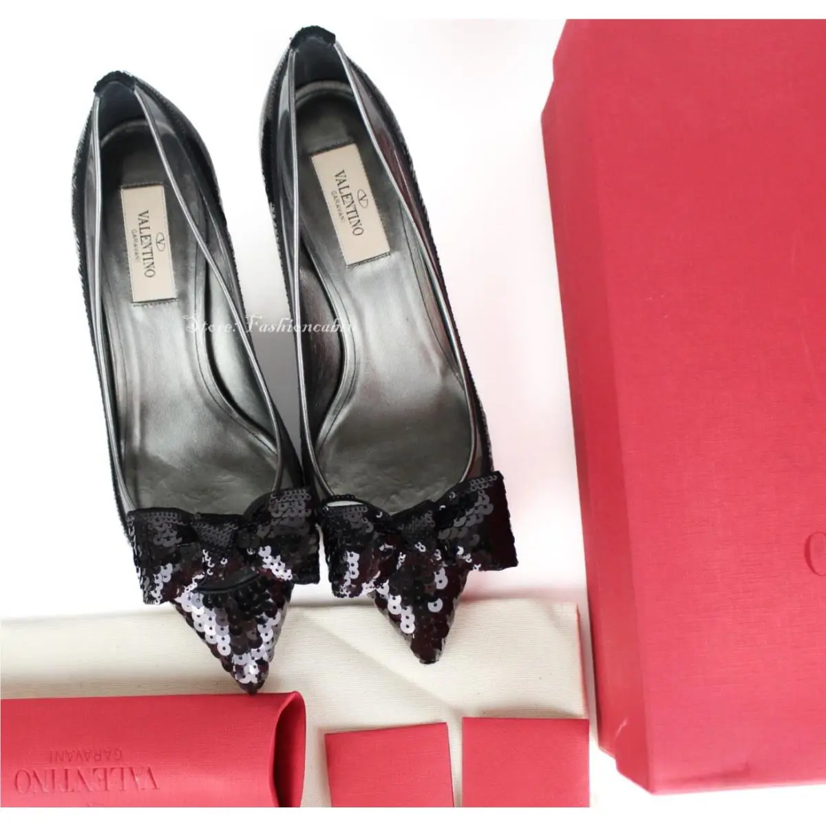 Valentino Garavani Black EU 38.5 Runway Sequin Dollybow Pumps Removable Bow