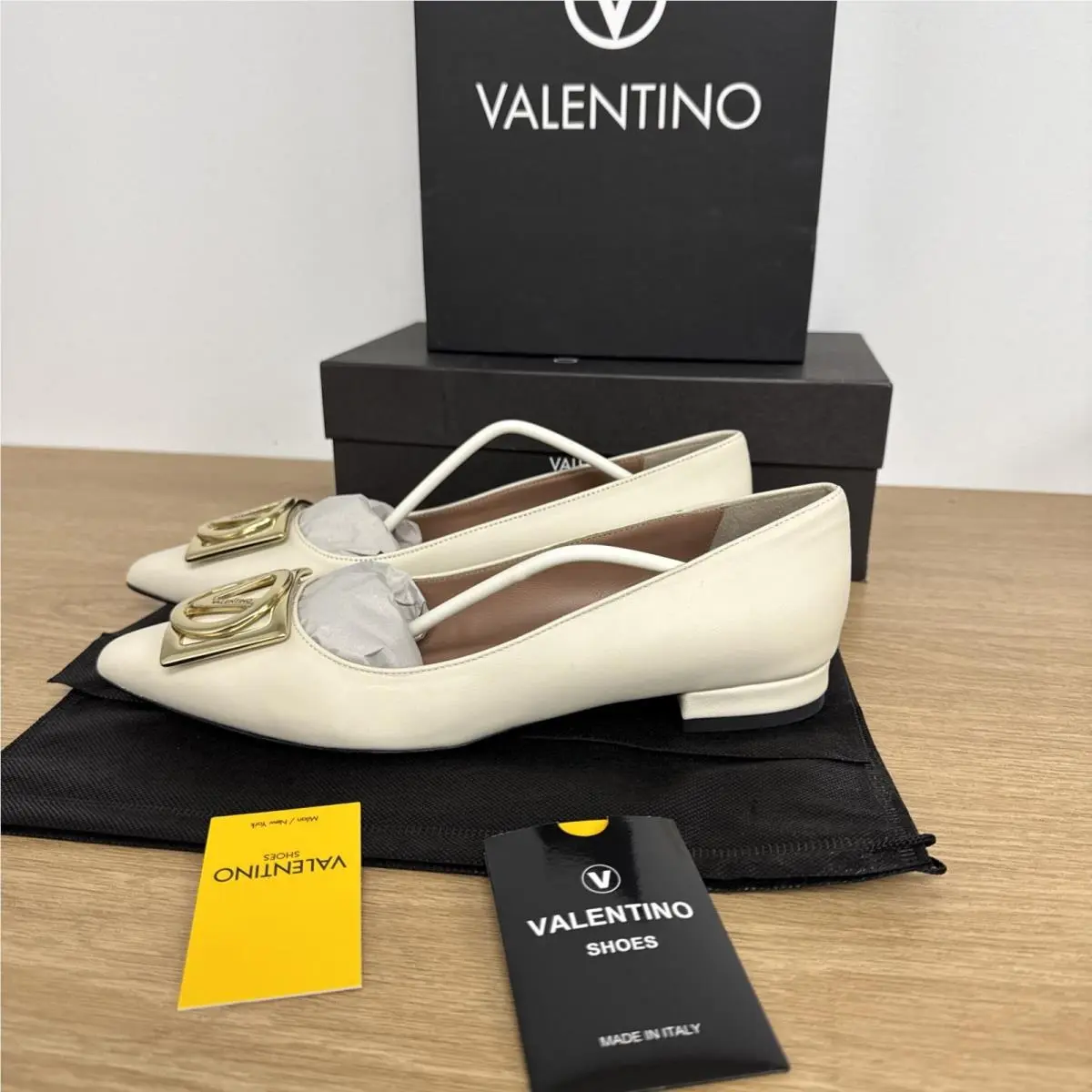 Valentino shoes - Flora Logo Point Toe - Flora Logo Point Toe - Ivory 1
