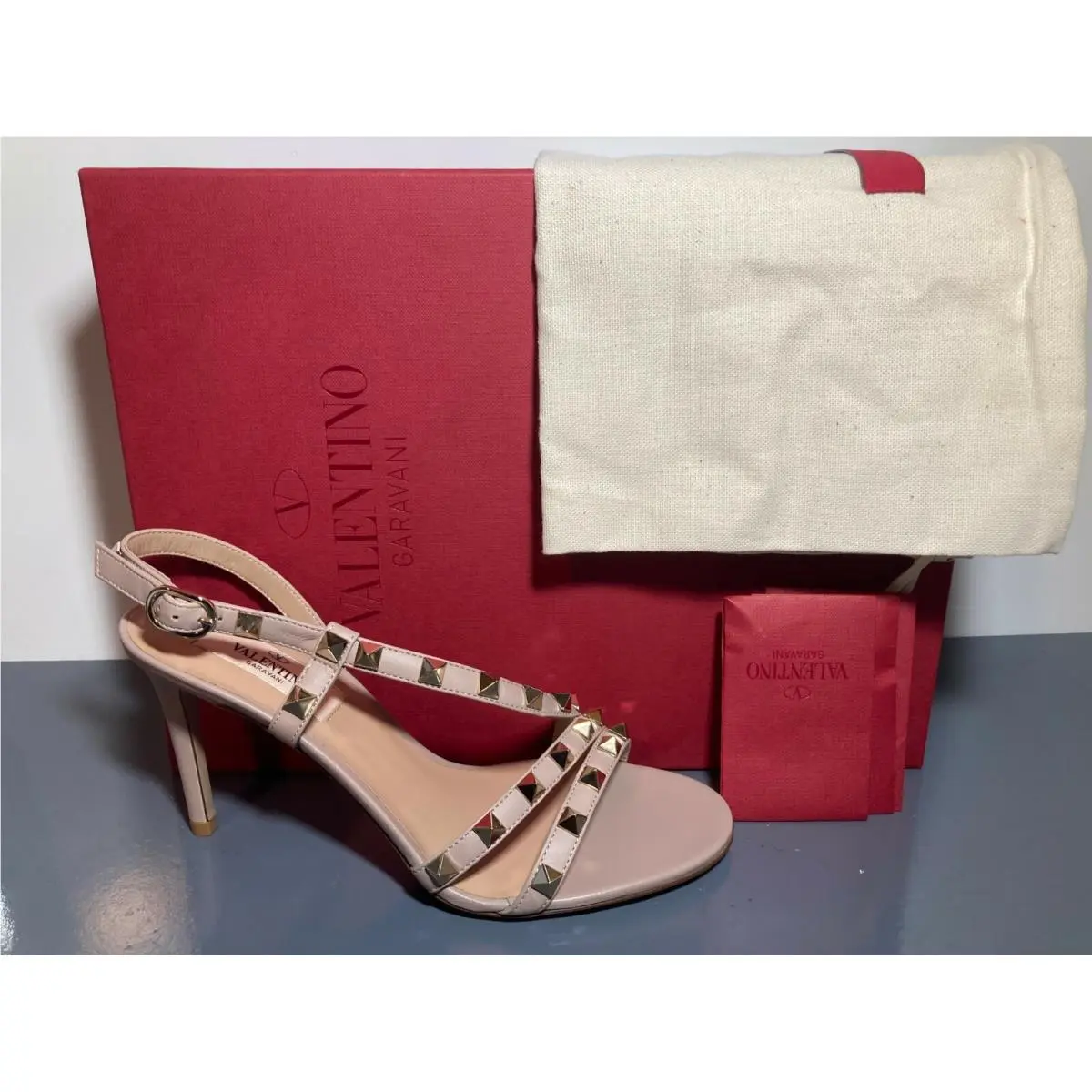 Valentino Garavani Rockstud Beige Flair Slingback Heel Sandals 35.5 / 5 US