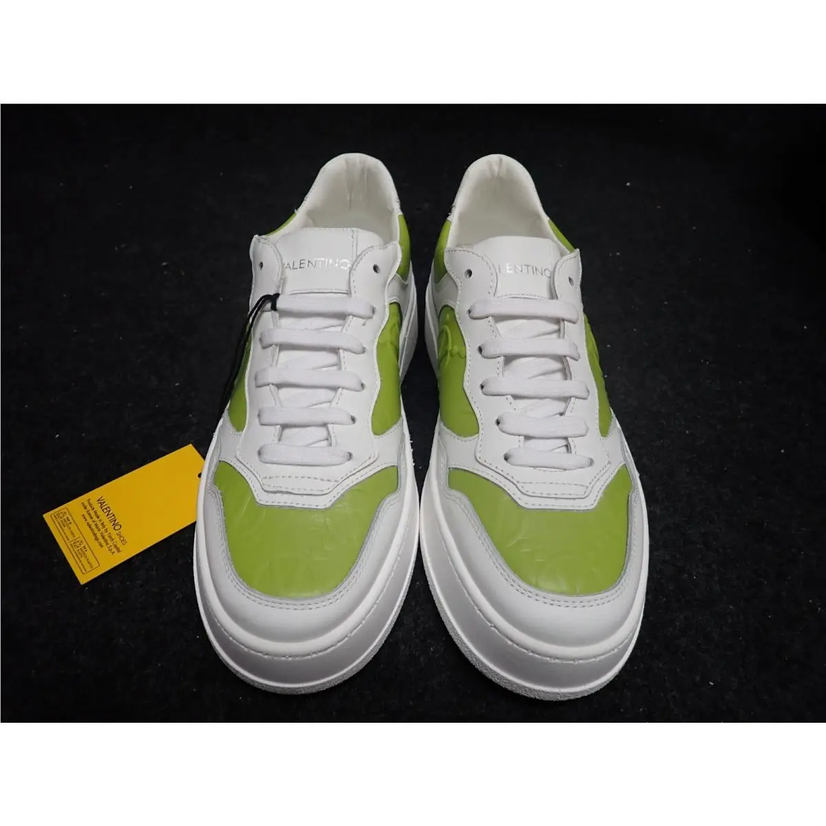 Women`s Valentino Minerva Italian Leather Sneakers US7.5 Lime White SS35