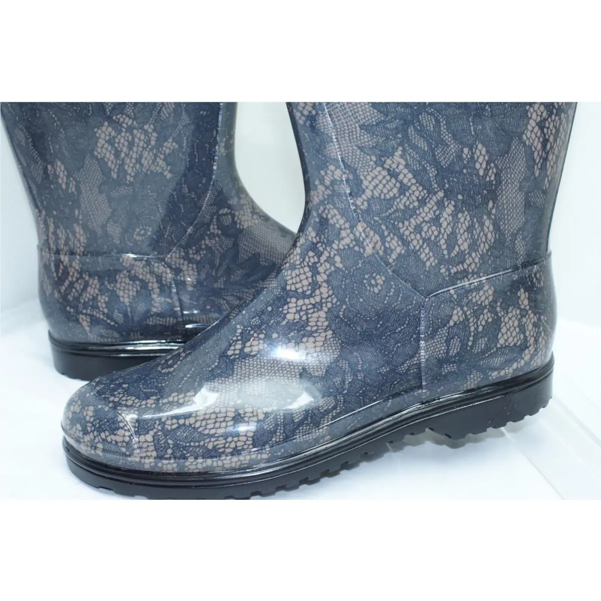 Valentino Women`s Rubber Boots Rain Shoes Size 11 Gray Floral