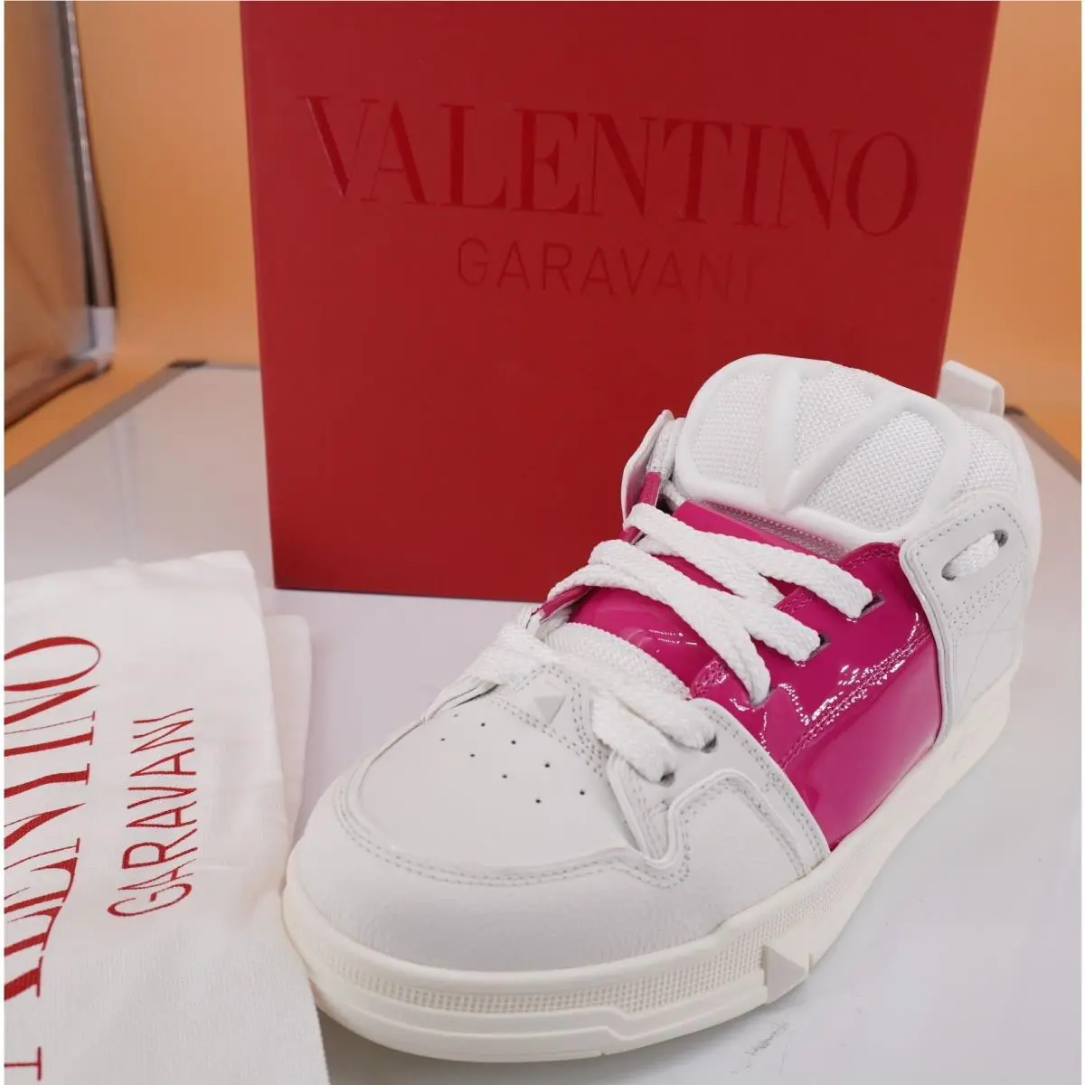 Valentino Rockstud Flycrew Skate Pink Striped Sneakers SZ 39.5 Low Top