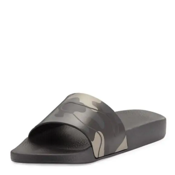 Valentino Garavani Camouflage Flat Flip Flaps Open Toe Sandals Size 9 39