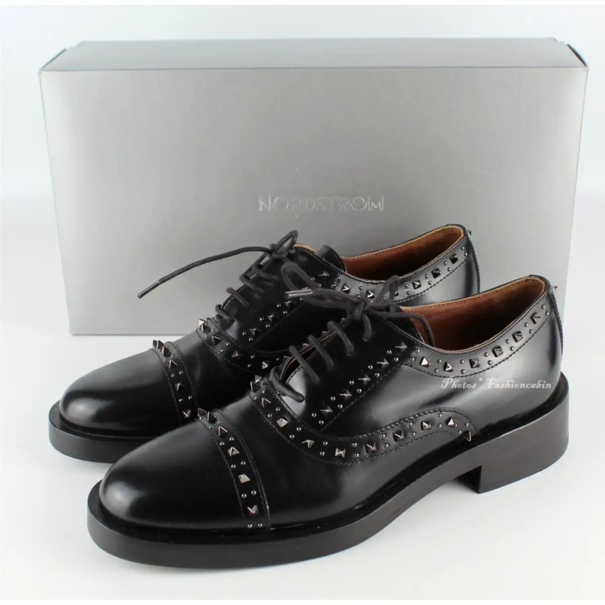 Valentino Garavani Gentleglam Studded Wingtip Oxford Women EU 37
