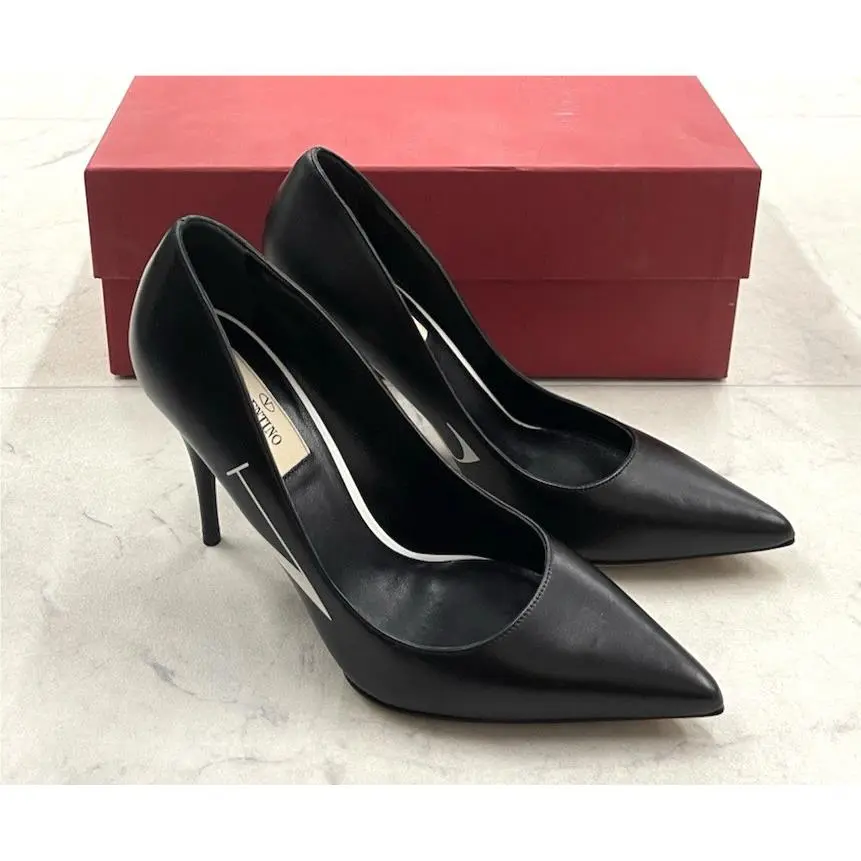 Valentino Garavani Vltn Leather Pointed Pumps Size:35.5 US 5.5