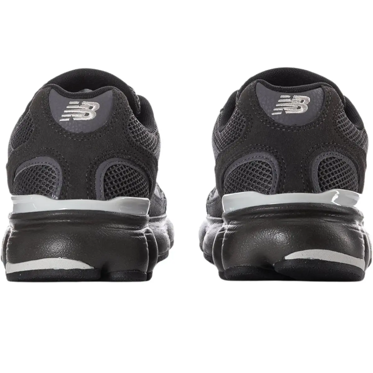 New Balance shoes - New Balance 603 - Black 25