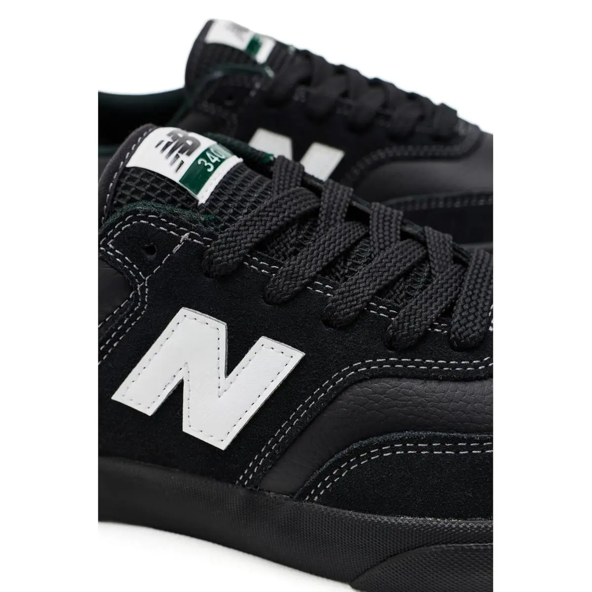 New Balance shoes - Black/Black 4