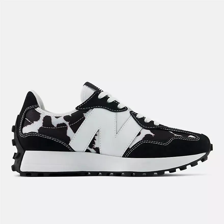 Womens  327 Breakfast Tea w Pumpernickle Seasalt 6-12 Sneaker by New Balance