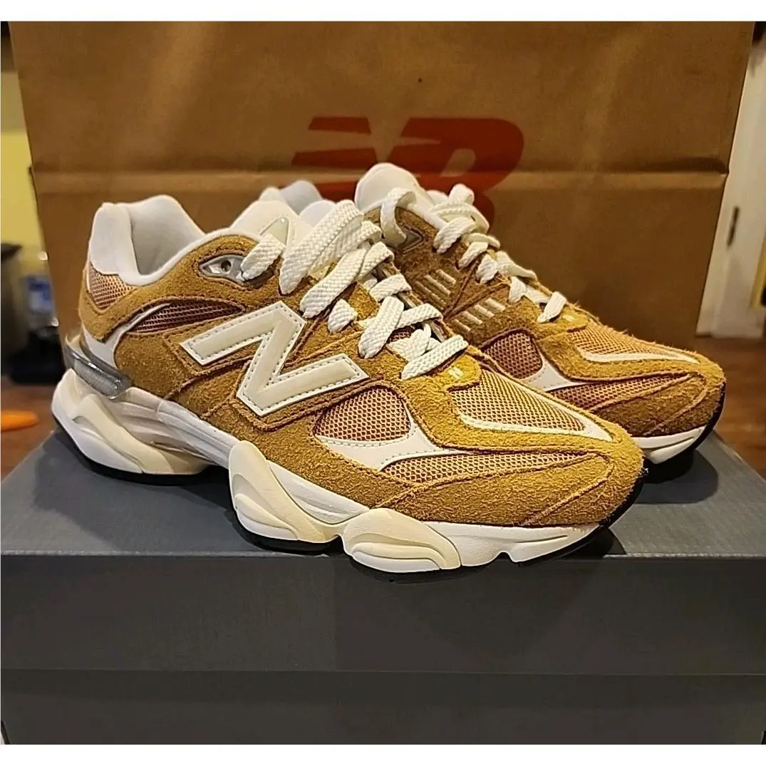 New Balance Unisex U9060HMT Lifestyle Beige Sneakers Size Women`s 6.5/ Men`s 5
