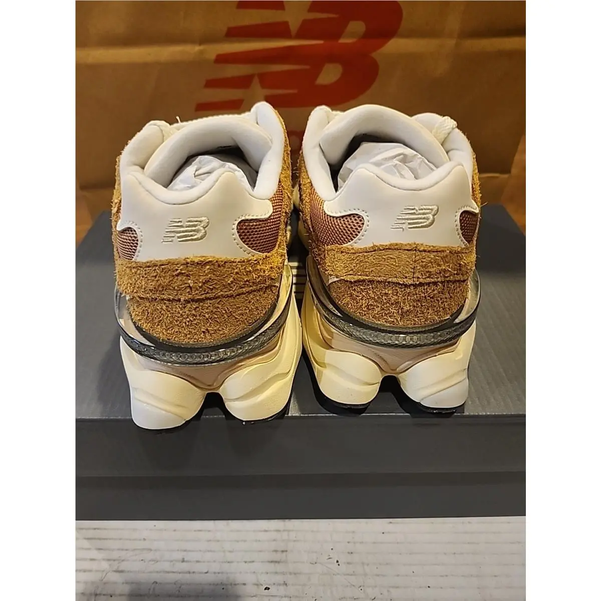 New Balance shoes - New Balance 9060 - U9060HMT D - Beige 1