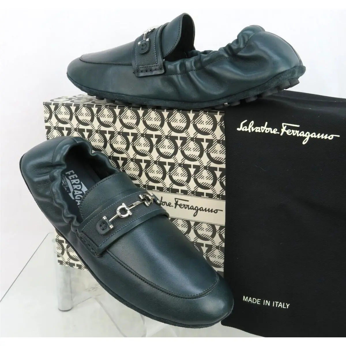 Salvatore Ferragamo shoes - 0756915 - 0756915 - Green (UPC: 8057553943904) 1