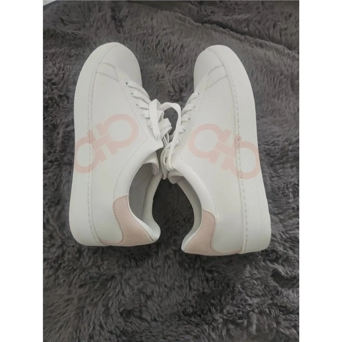 Salvatore Ferragamo shoes - Ferragamo Gancini Logo - Ferragamo Gancini Logo - 0747218 - White 1