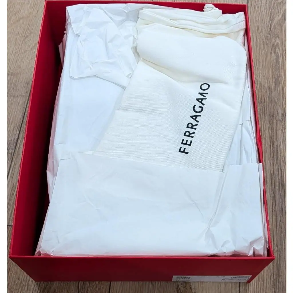 Salvatore Ferragamo shoes - Black (UPC: 8056283422758) 6