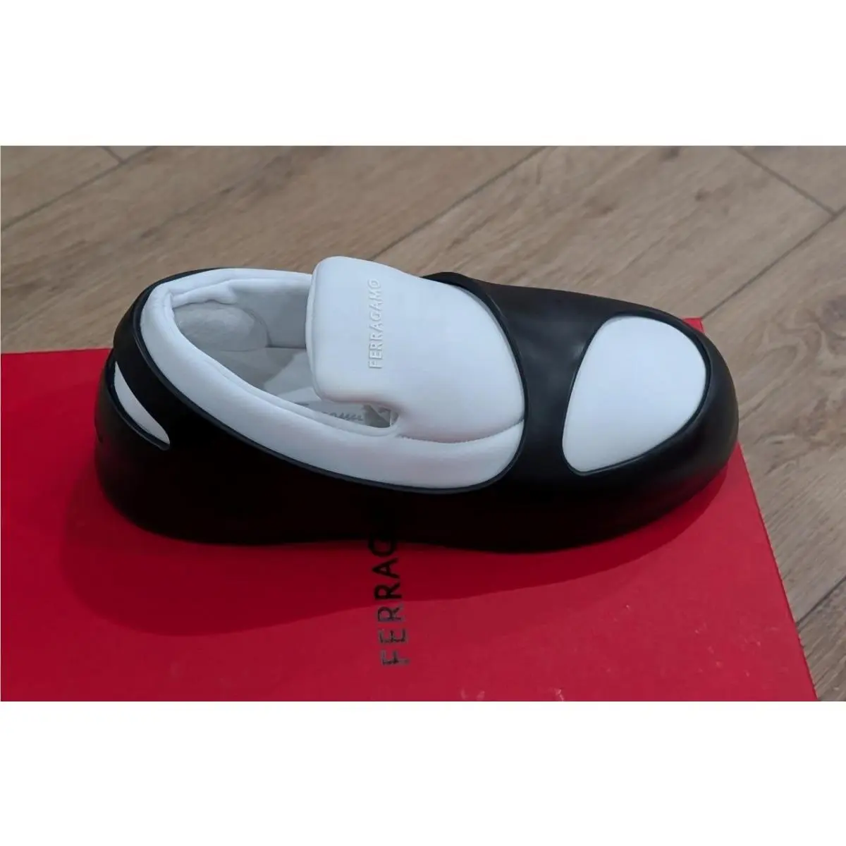 Salvatore Ferragamo shoes - Off-White/Black (UPC: 8056283422772) 1