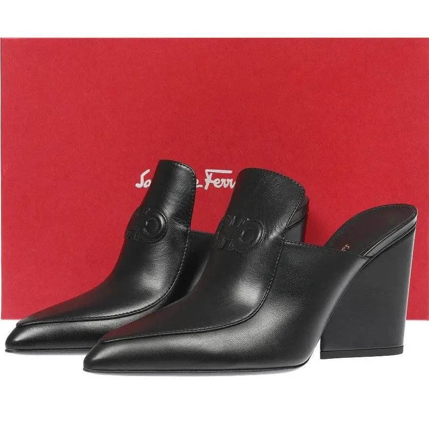 Salvatore Ferragamo Malfa Black Leather Gancini Mules Slides Shoes 8 C