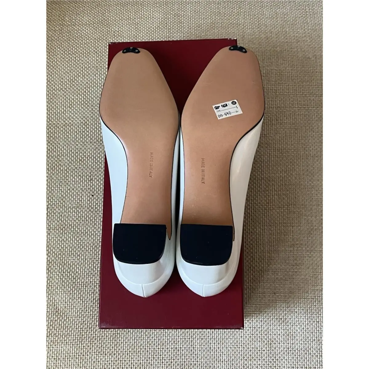 Salvatore Ferragamo shoes - Salvatore Ferragamo Vara - Vara - White 5