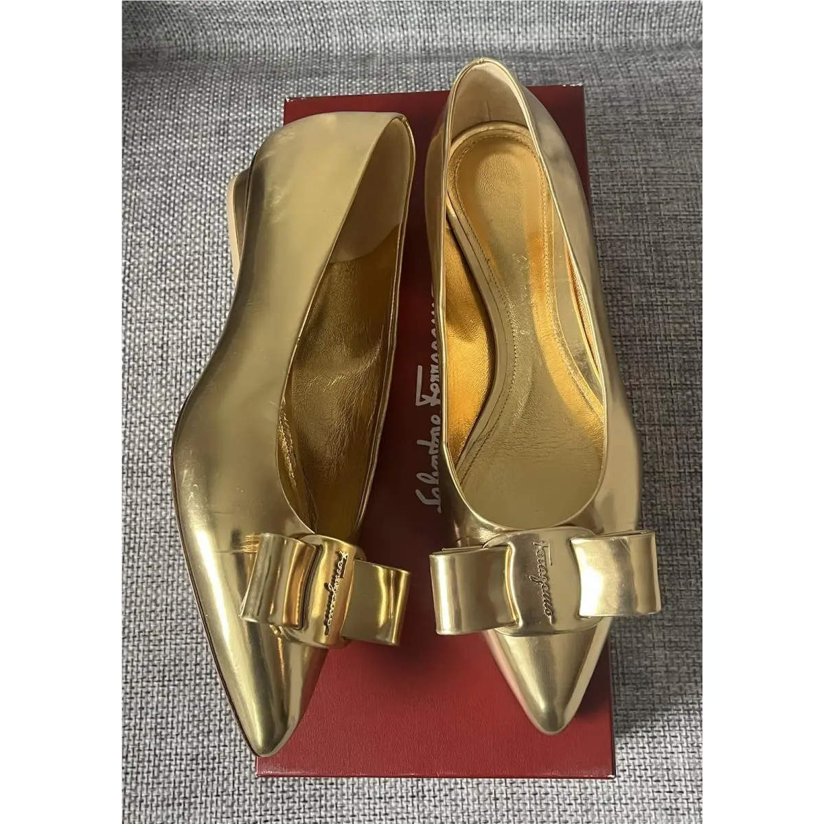 Salvatore Ferragamo shoes - Gold 1