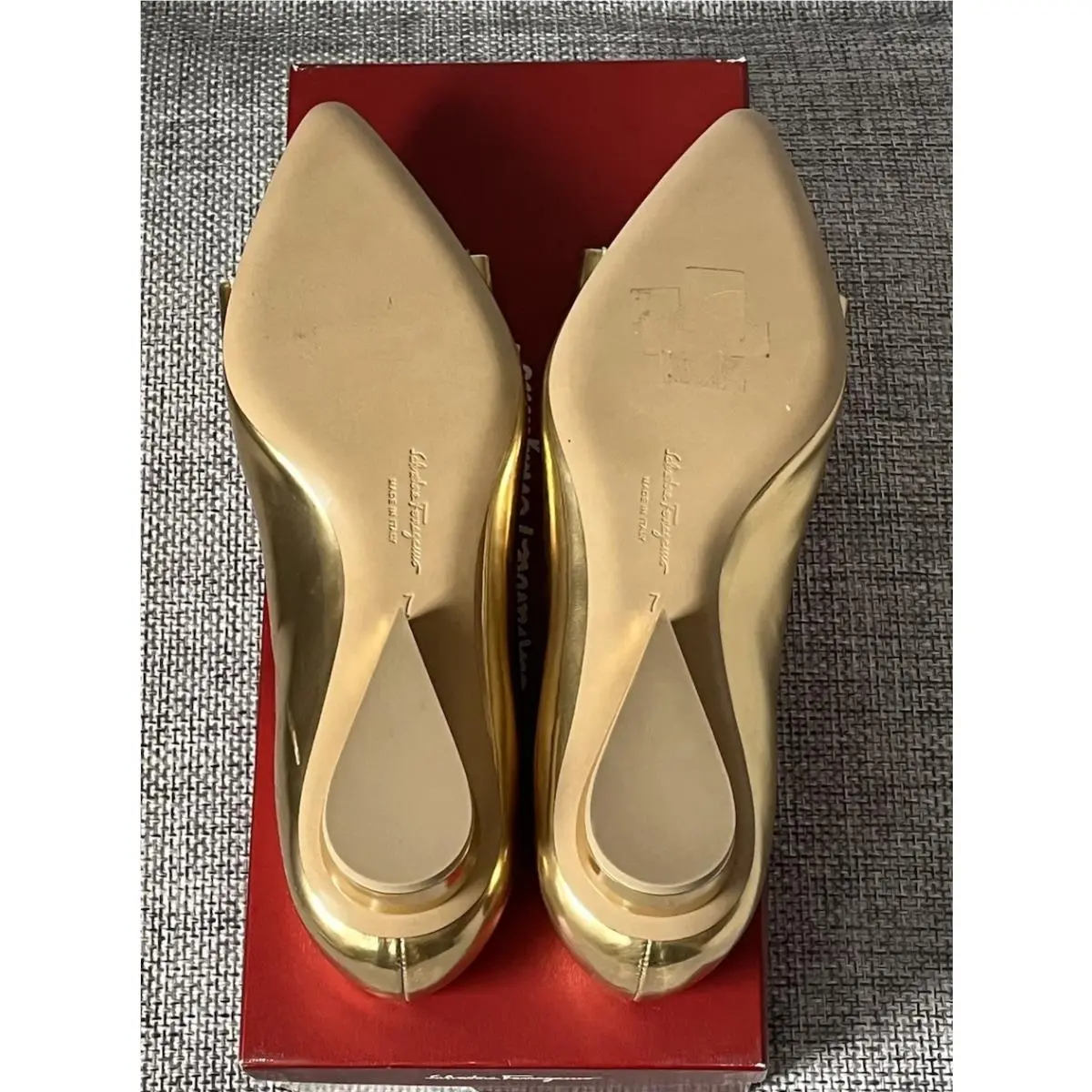 Salvatore Ferragamo shoes - Gold 4