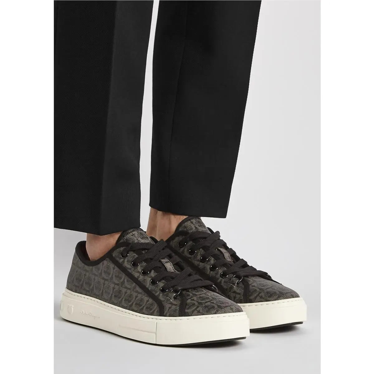 Salvatore Ferragamo shoes - Gray (UPC: 8057453118822) 0